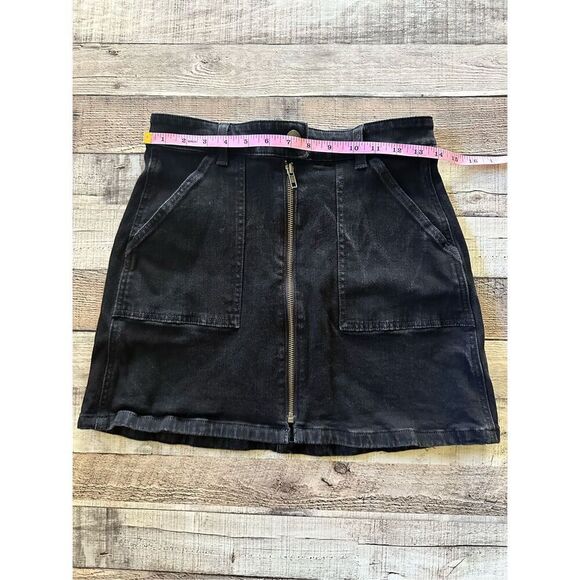 Madewell Denim Utility Zip Skirt in Black Frost | Size 26 - Picture 6 of 9